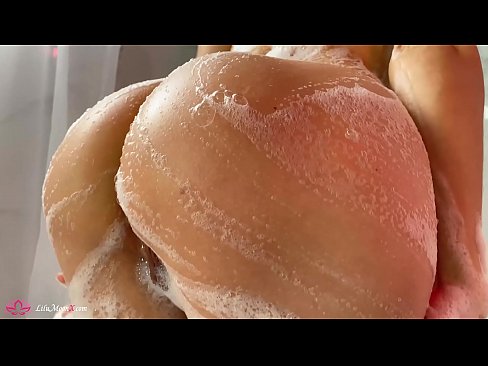 ❤️ Morena Masturba-se com Vibrador para Orgasmo Intenso no Duche Pornuts em nós ❌❤
